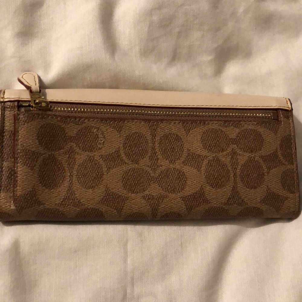 Leather Monogram Walket - Picture 3 of 10